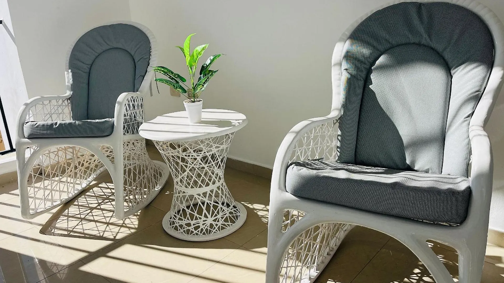 Cozy Condo 290M Distance From The Beach بونتا كانا 0*,